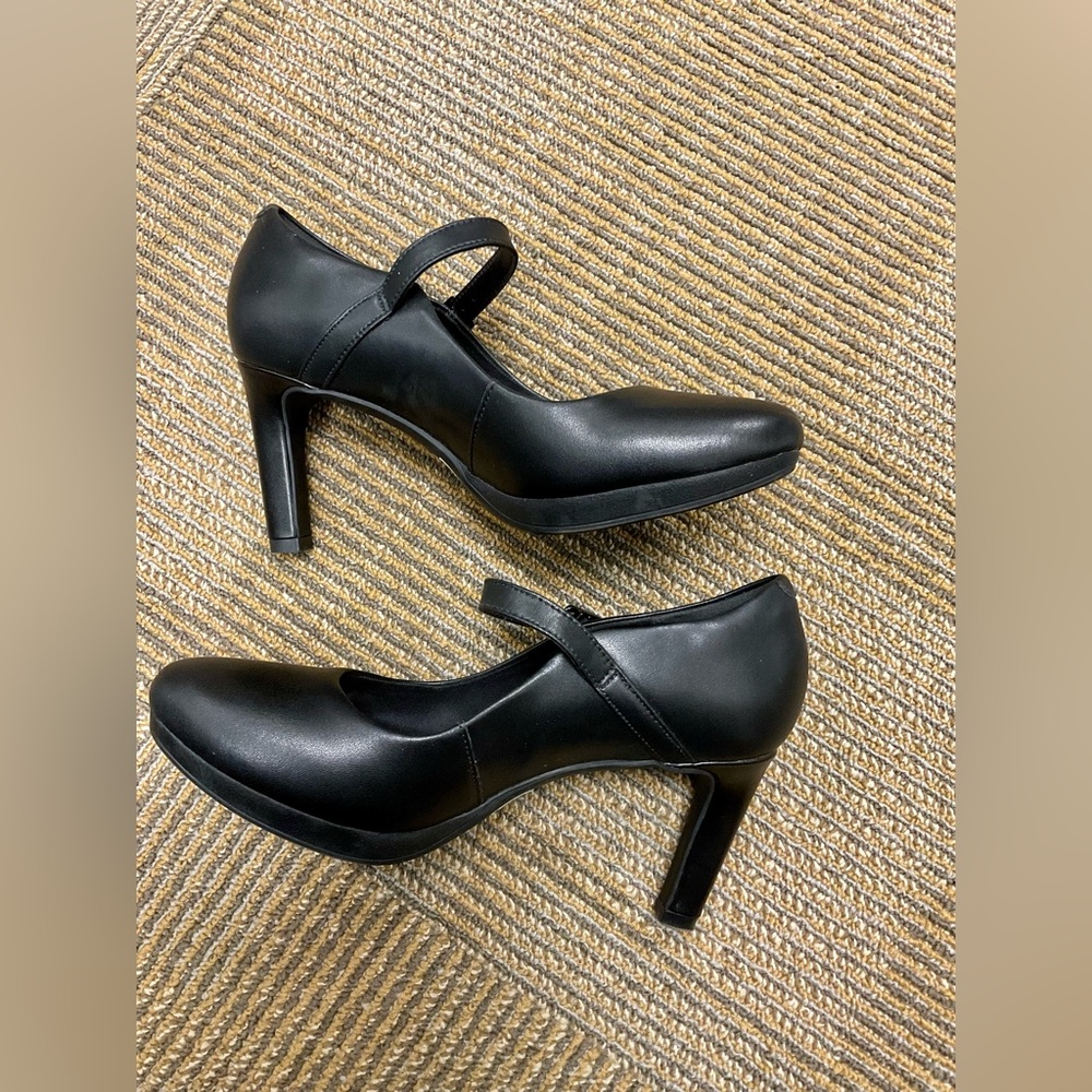 Clarks Black Mary Jane High-Heel Pumps